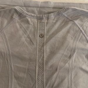Lululemon short sleeve